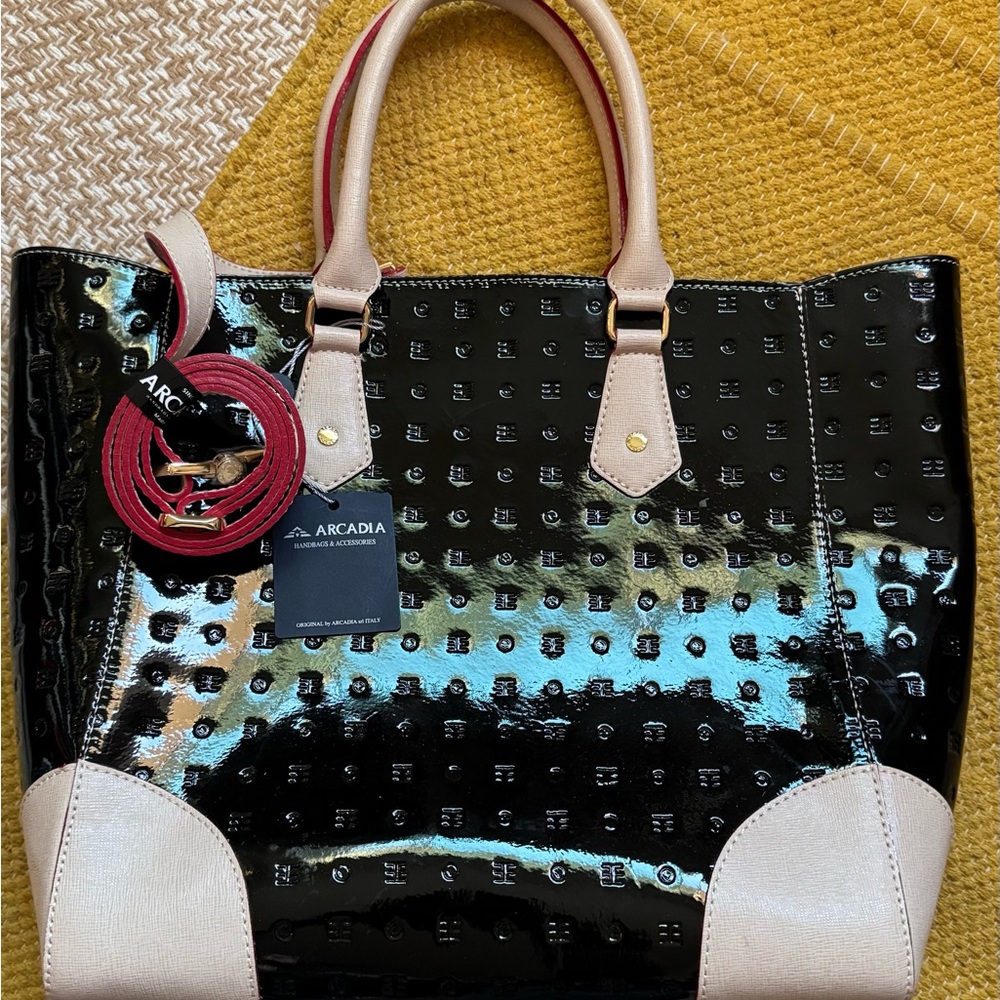 Arcadia Black and Cream Tote Bag